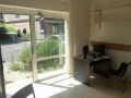Pronájem komerčního objektu, 30m2, ul. V Kapslovně, Praha 3